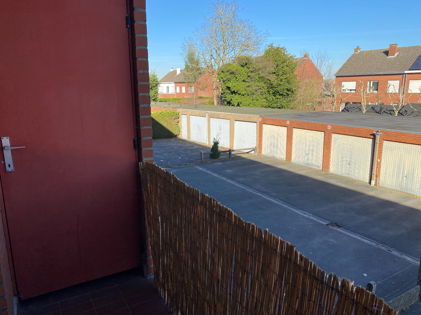 Ruim appartement met 2 slpk en garage 