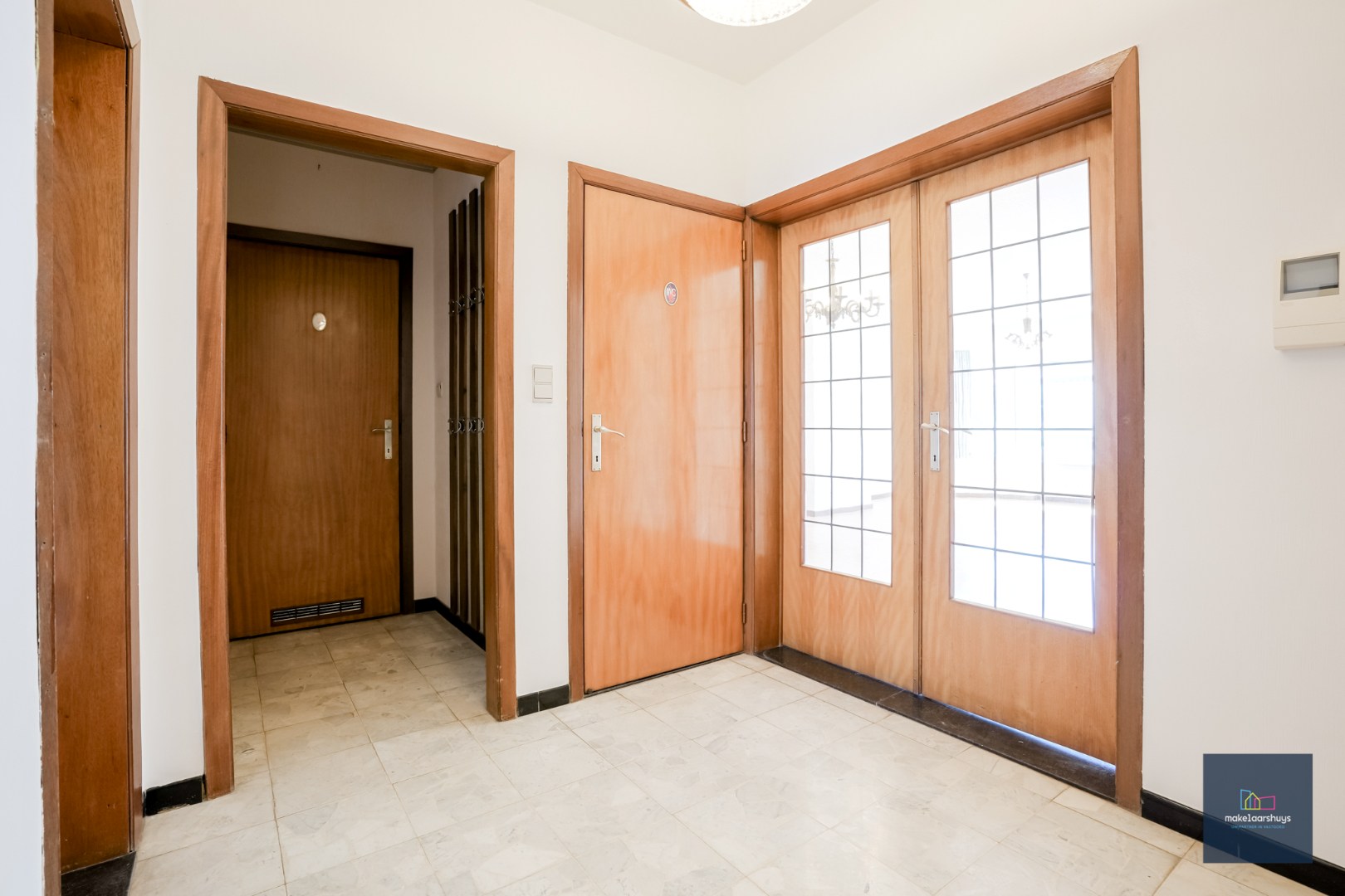 Ruim 3-slp.k.appartement met garage + kelder 