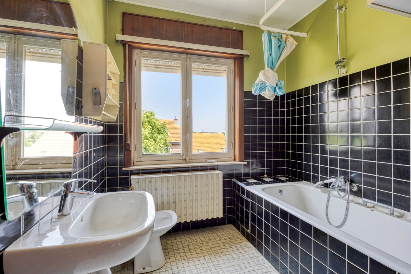 Te renoveren woning met tuin te Haasrode (Oud-Heverlee ) - 3 slaapkamers 