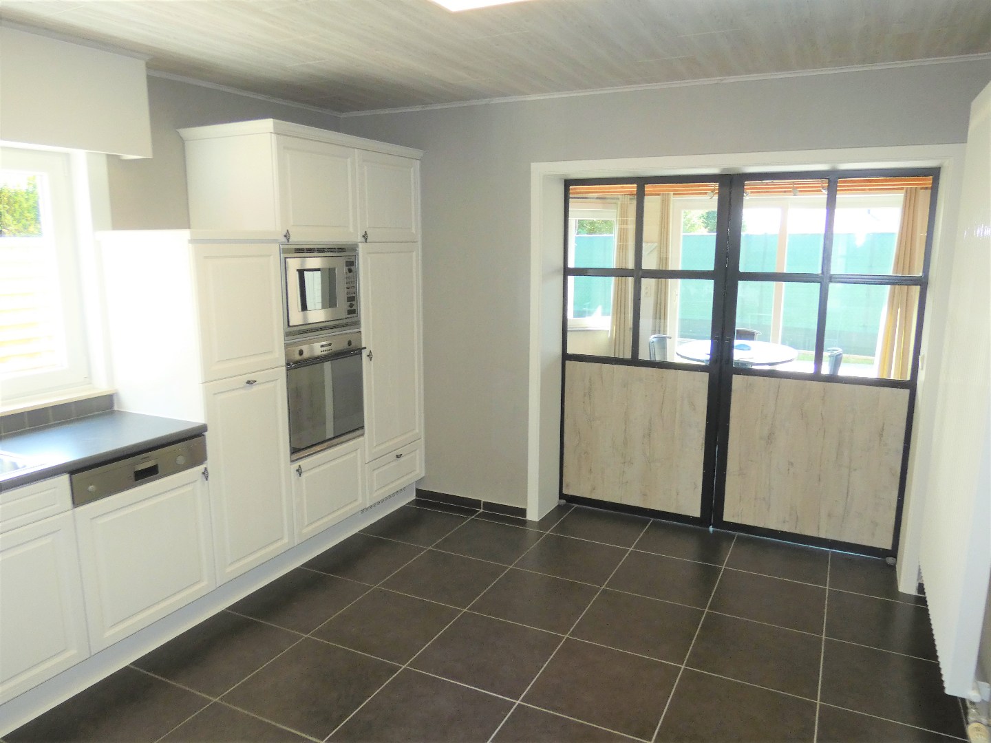 Instapklare open bebouwing met 3 slpk, garage en tuin, Kortemark 