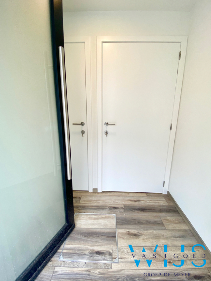 Instapklaar gelijkvloers appartement met 1 slaapkamer &amp; binnenkoer te ASSENEDE! 