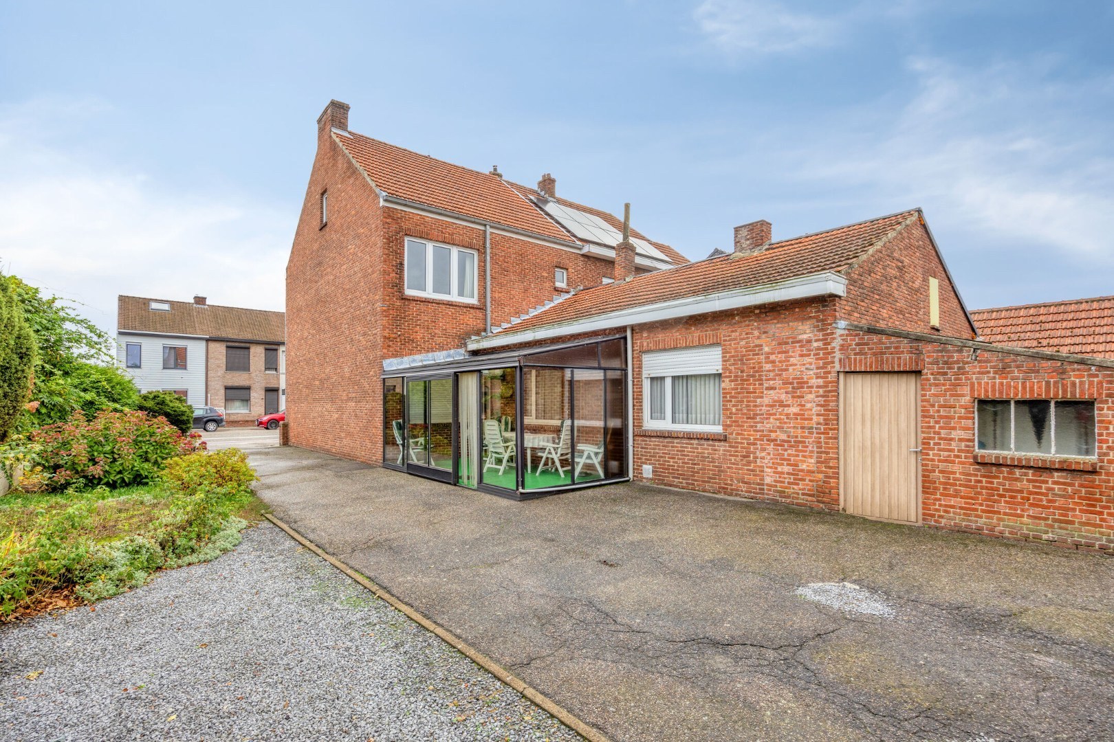 Te renoveren gezinswoning met 2 slpk. nabij het centrum van Leopoldsburg 