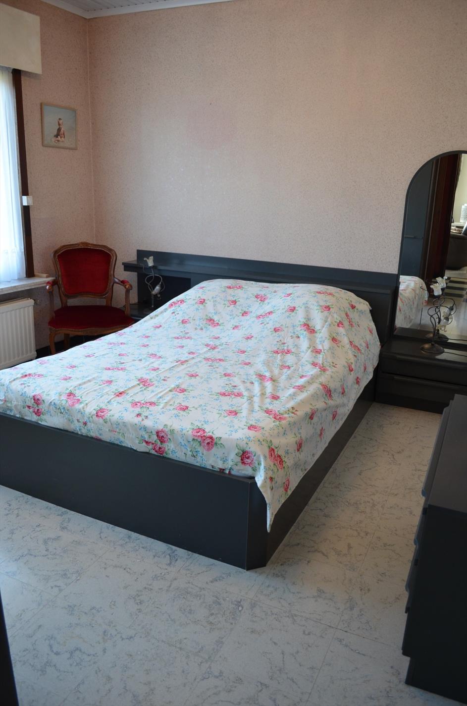 Bungalow op 814m² met  zicht op de weilanden te Adegem 