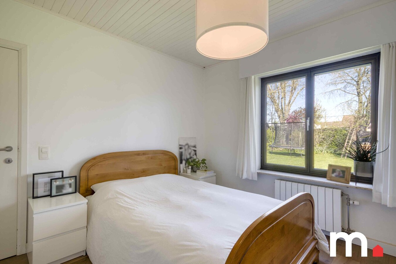 Mooie en welgelegen bungalow in centrum Oostrozebeke ! EPC B ! 