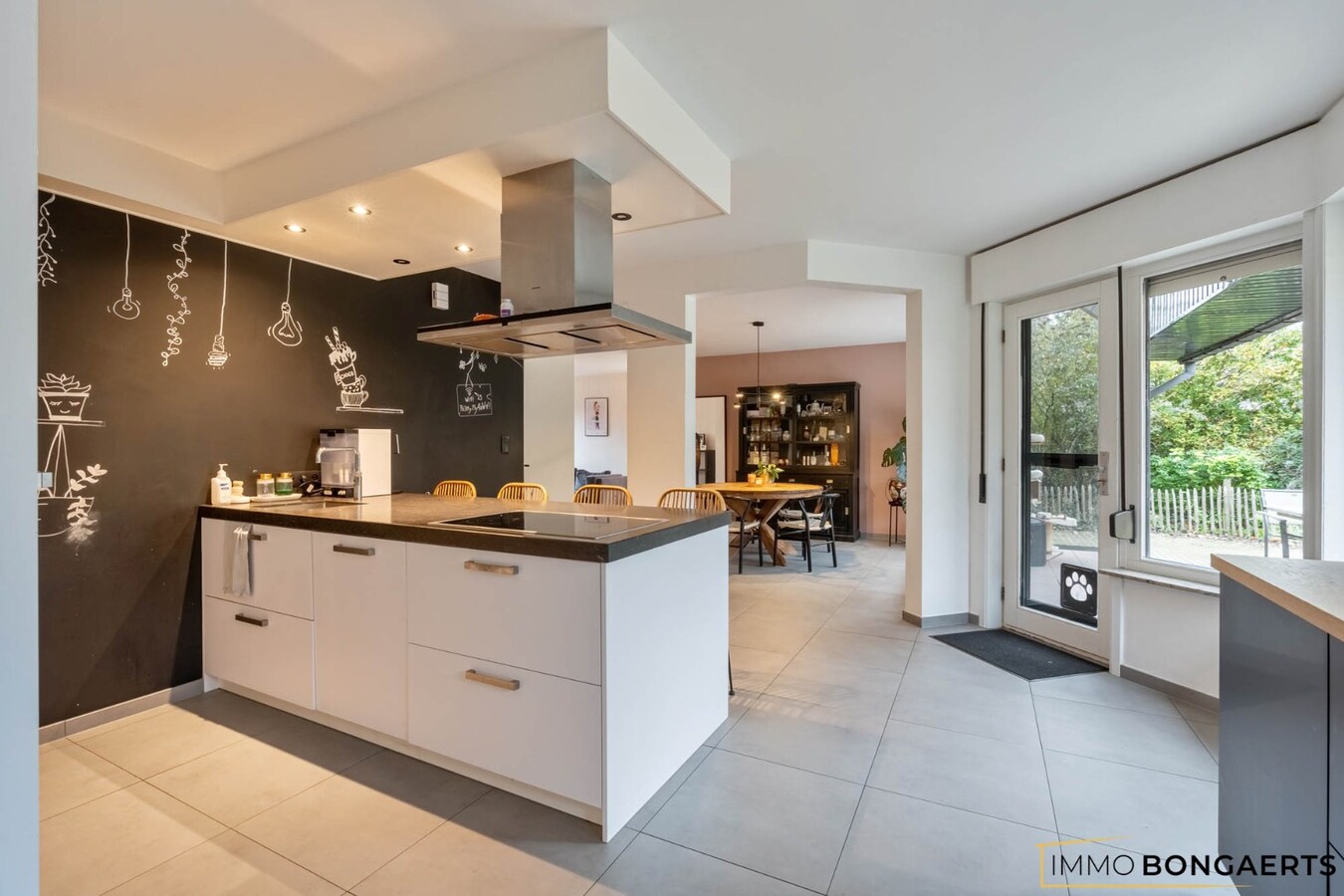 Ruime woning met 5 slaapkamers 