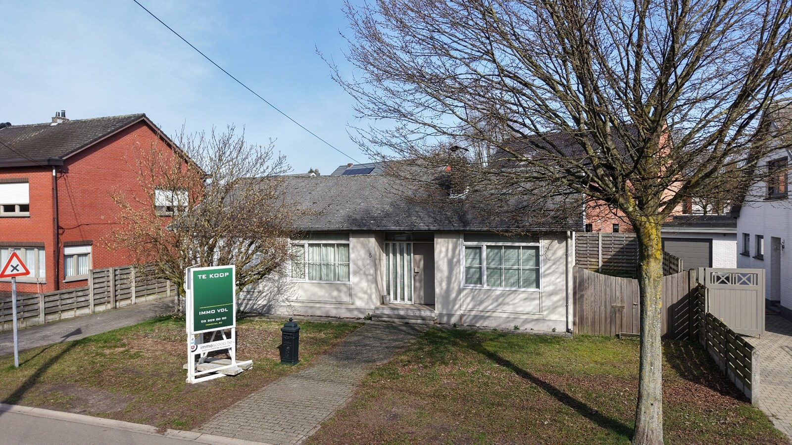 Op te frissen open bebouwing in het centrum van Sint-Antonius 