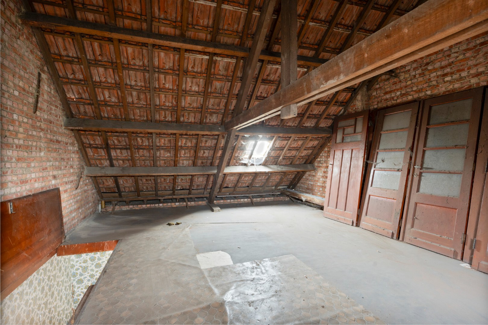 Woning met 4 slaapkamers, tuin en garage in Kessel-Lo! – EPC 829 kWh/m² - bewoonbare opp. 114 m² 