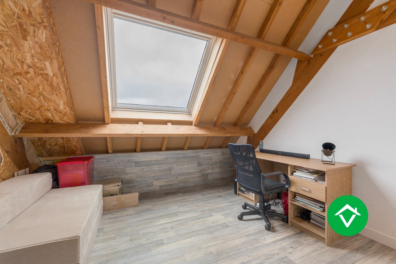 Energiezuinige, instapklare gezinswoning op 716 m² met zonnige tuin en vlotte verbindingen 