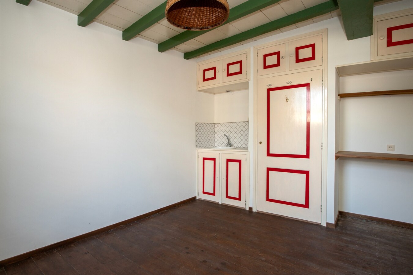 Imposante herenboerderij gelegen in het hart van Hoogeloon. 