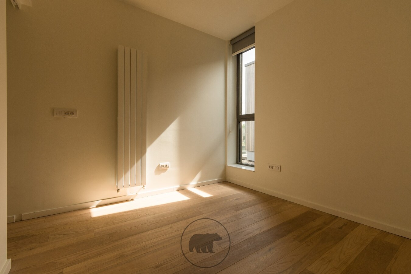 Luxueuze assistentiewoning met ruim terras en zicht op parkdreef 