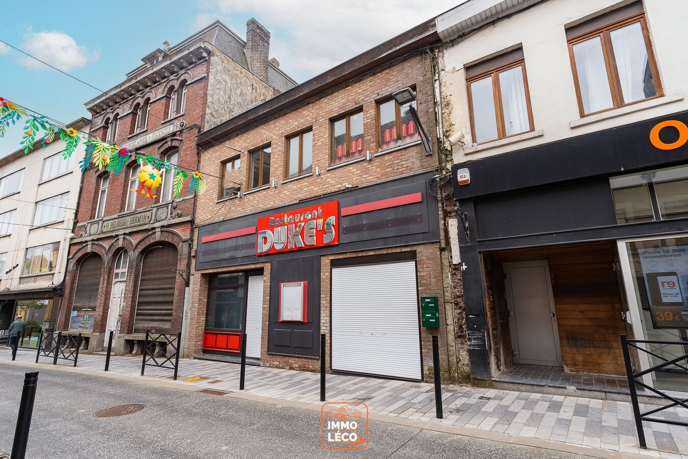 Ensemble immobilier avec surface commerciale et appartement LOFT + local à aménager, en PLEIN CENTRE-VILLE, IDEAL investisseurs !! 