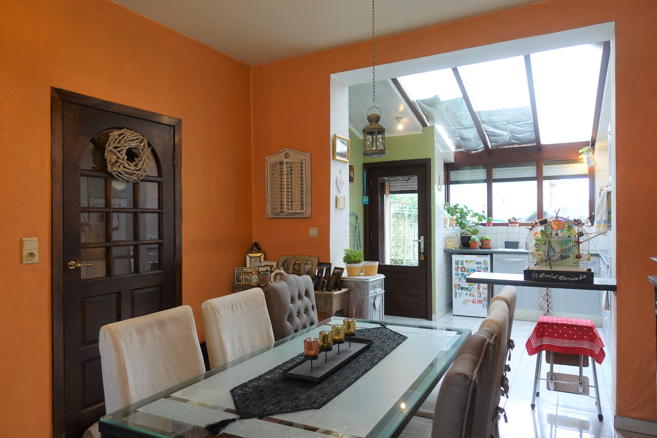 Woning met tuin langs het kanaal 