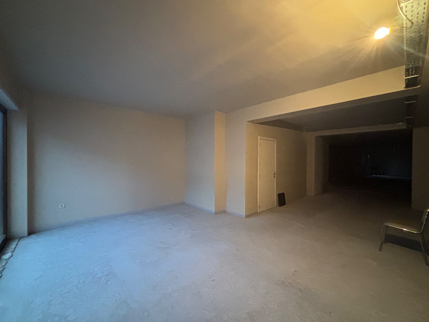 Opbrengsteigendom met 7 appartementen &amp; ruim handelspand in Mol-centrum 