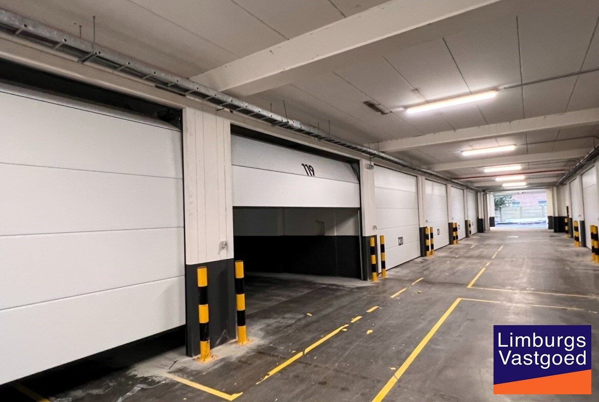 METIO - KMO UNIT 127 - 36,17 m² - sectionaal poort - nabij E-313 