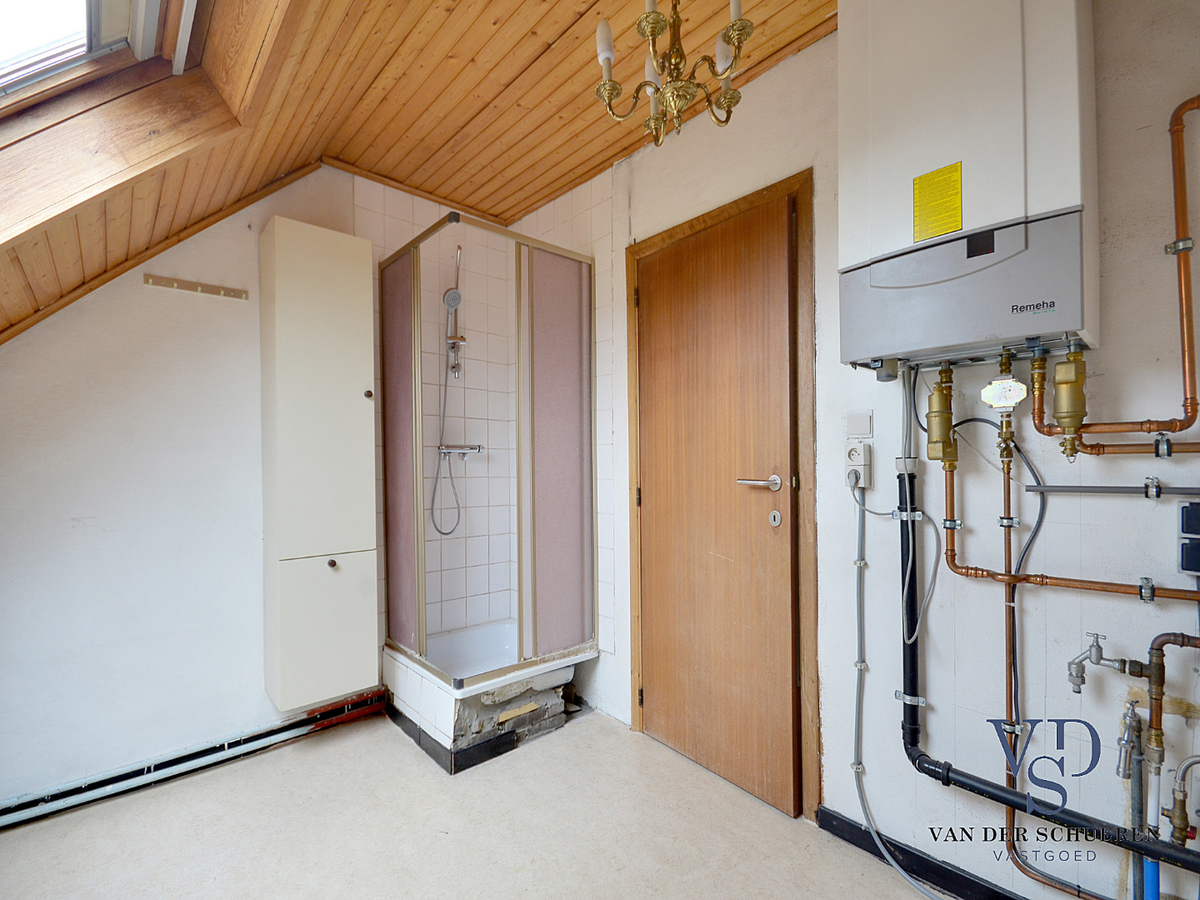 Tijdloze villa in residentiële wijk te Nazareth. 