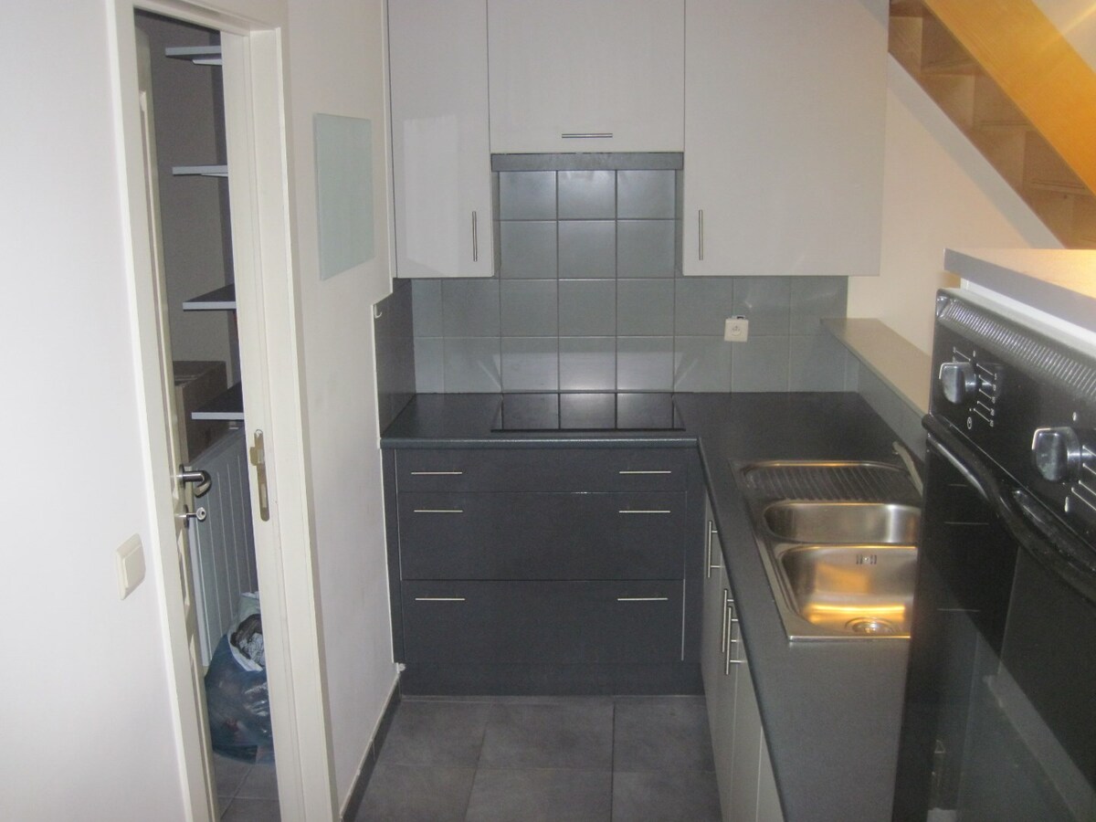 Ruim duplex 2-slp-appartement in centrum Gavere. 