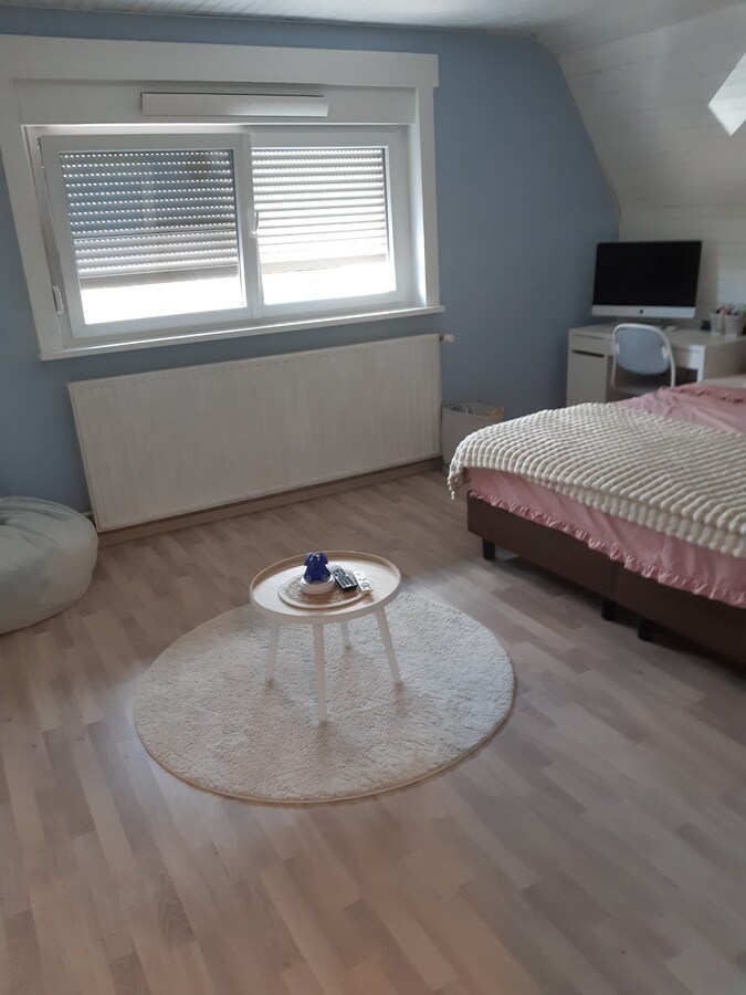 Praktische gezinswoning met leuke tuin. 