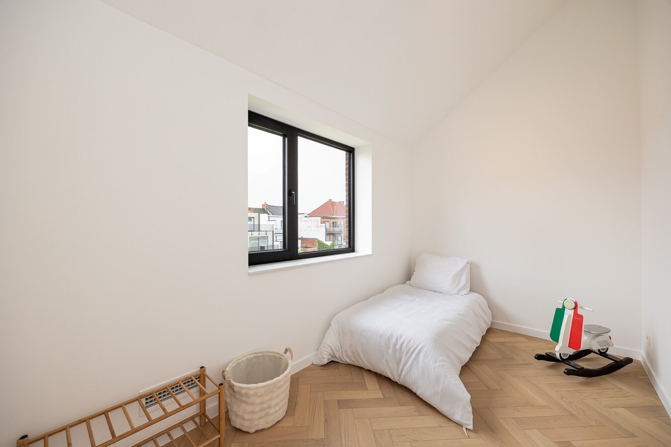 Prachtige nieuwbouwwoning met 4 slpk op een rustige ligging te Mechelen! 