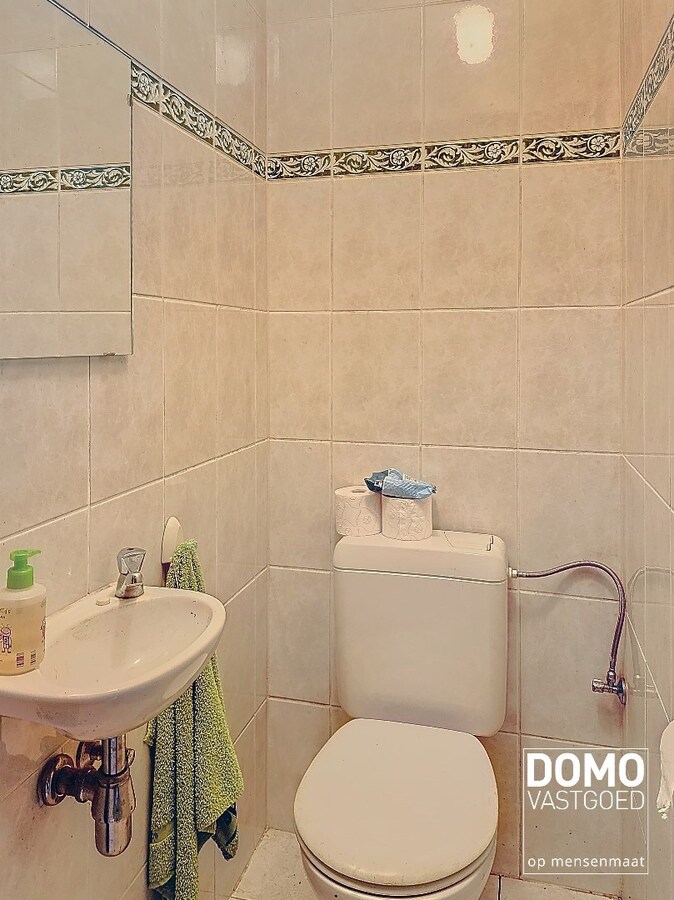 Op te frissen appartement met 2 slaapkamers te Hasselt. 