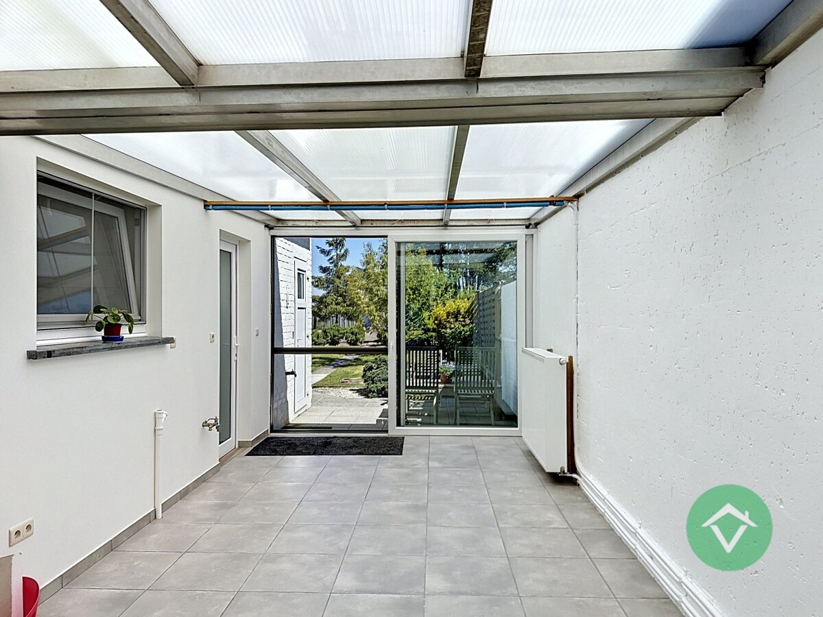 Instapklare woning met 3 slaapkamers en tuin te Eernegem 