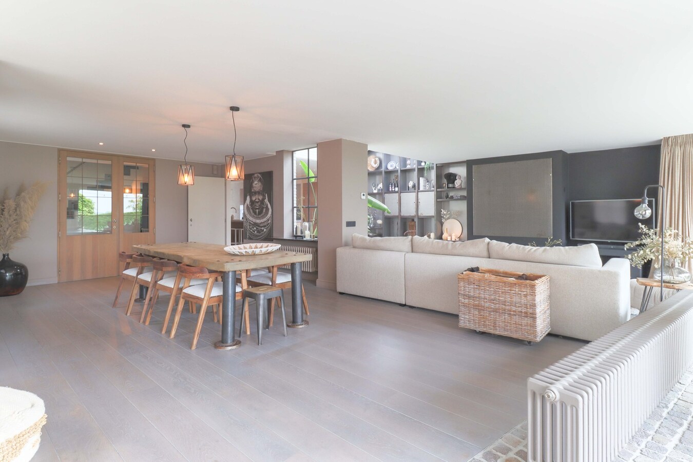 Unieke Villa te Moorslede met 5 slaapkamers op 726m² ! 