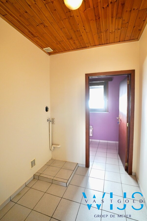 Gelijkvloers appartement met garage te Baarle/Drongen ! 