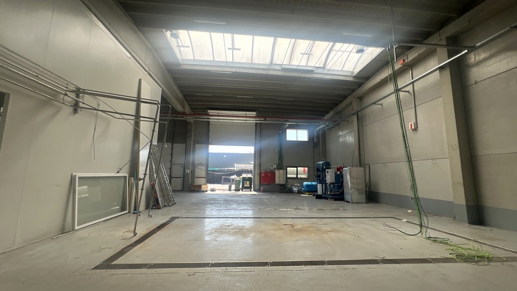 Magazijnen te huur in MB Office Park III in Gent