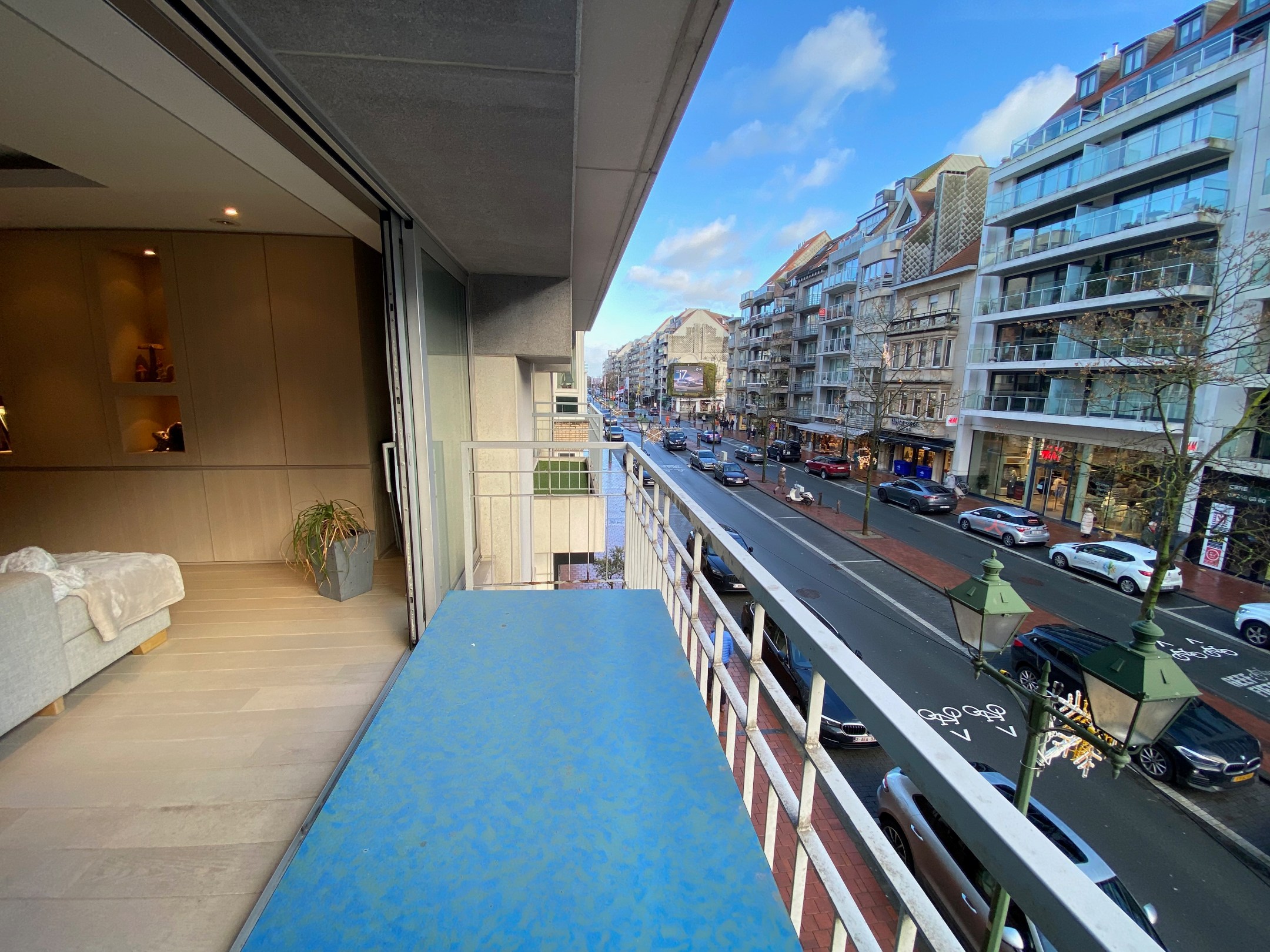 Non-meublé - Appartement spacieux et confortable avec 2 terrasses, idéalement situé sur la Lippenslaan. 