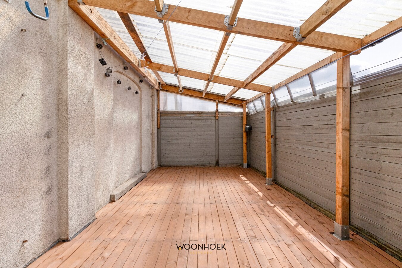 Centraal gelegen woning met 2 badkamers te Zele! 