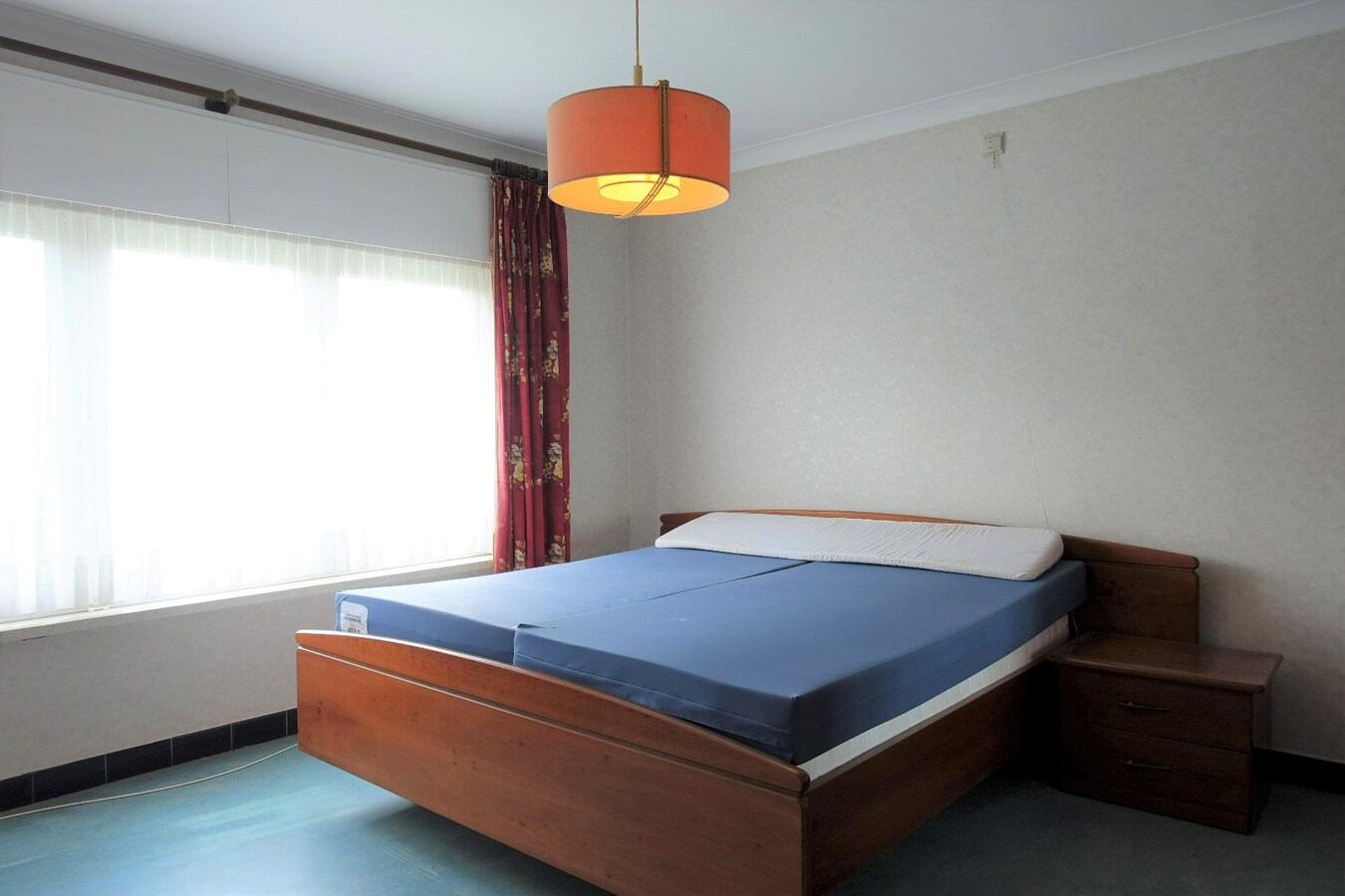 Karaktervolle woning met dubbele garage op 1.408m² 