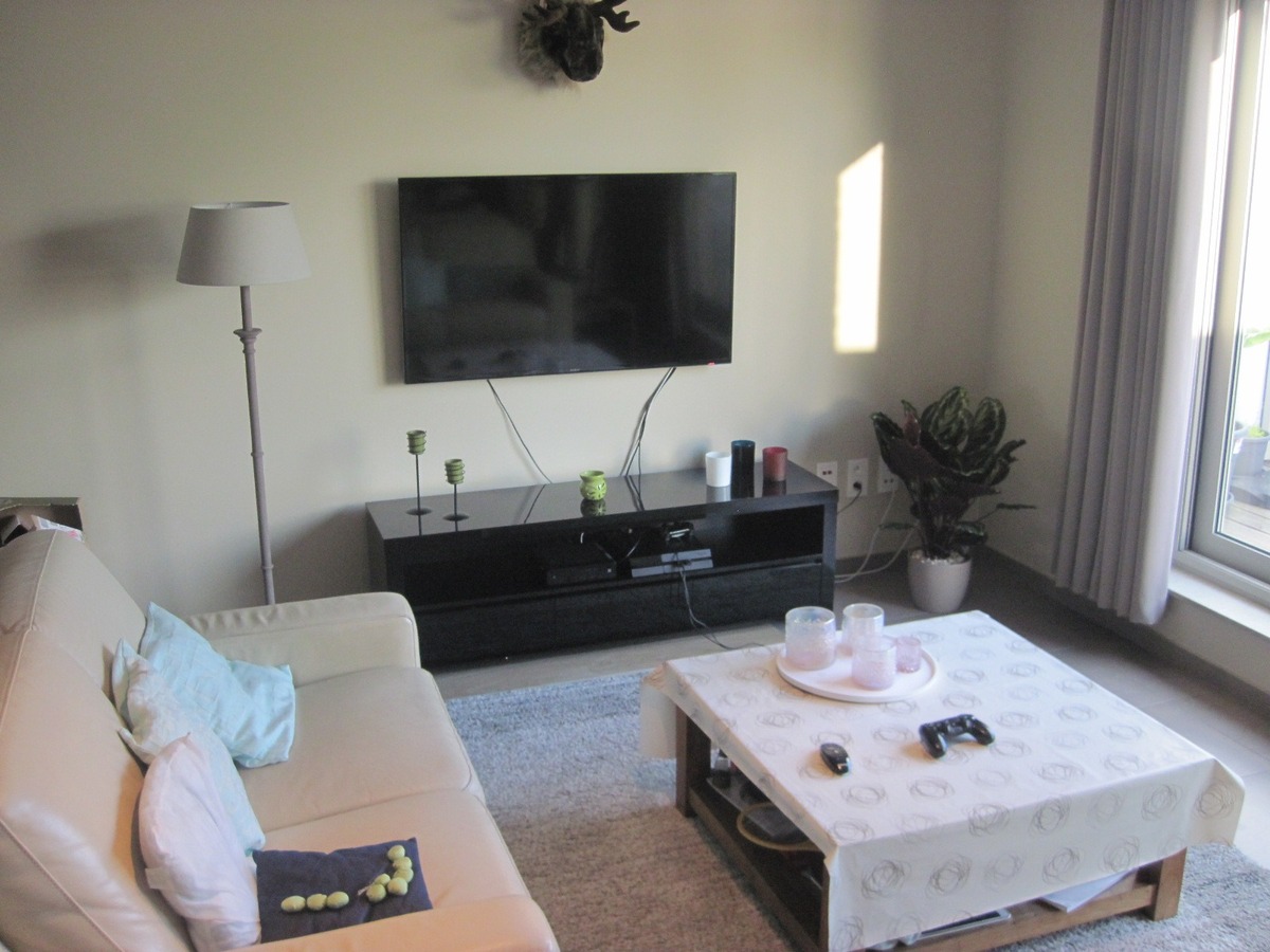 Recent, ruim appartement met een uniek terras !  GEEN VASTE KOSTEN ! 