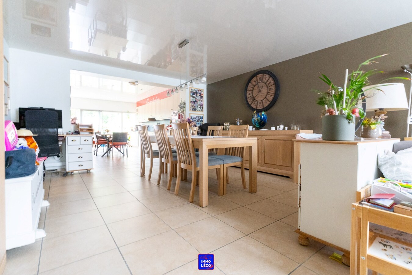 Maison d'habitation avec commerce, jardin, garage, EXCELLENT POTENTIEL !! 