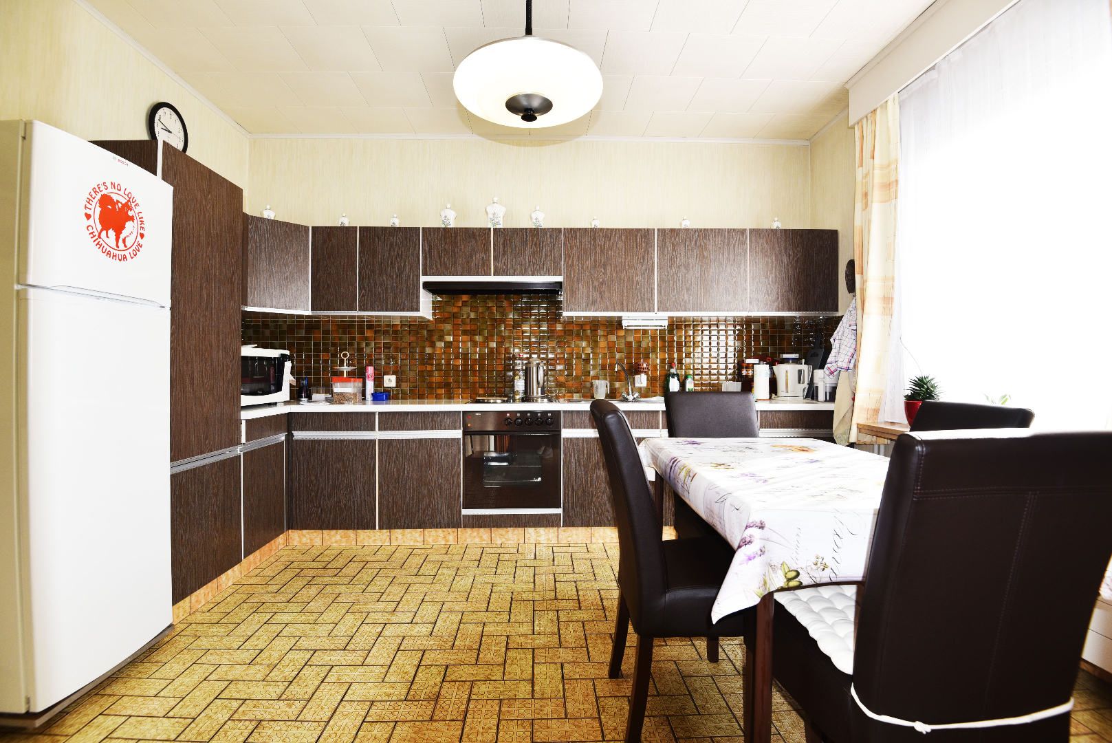 Te renoveren woning op 431m²  te centrum Waarschoot 