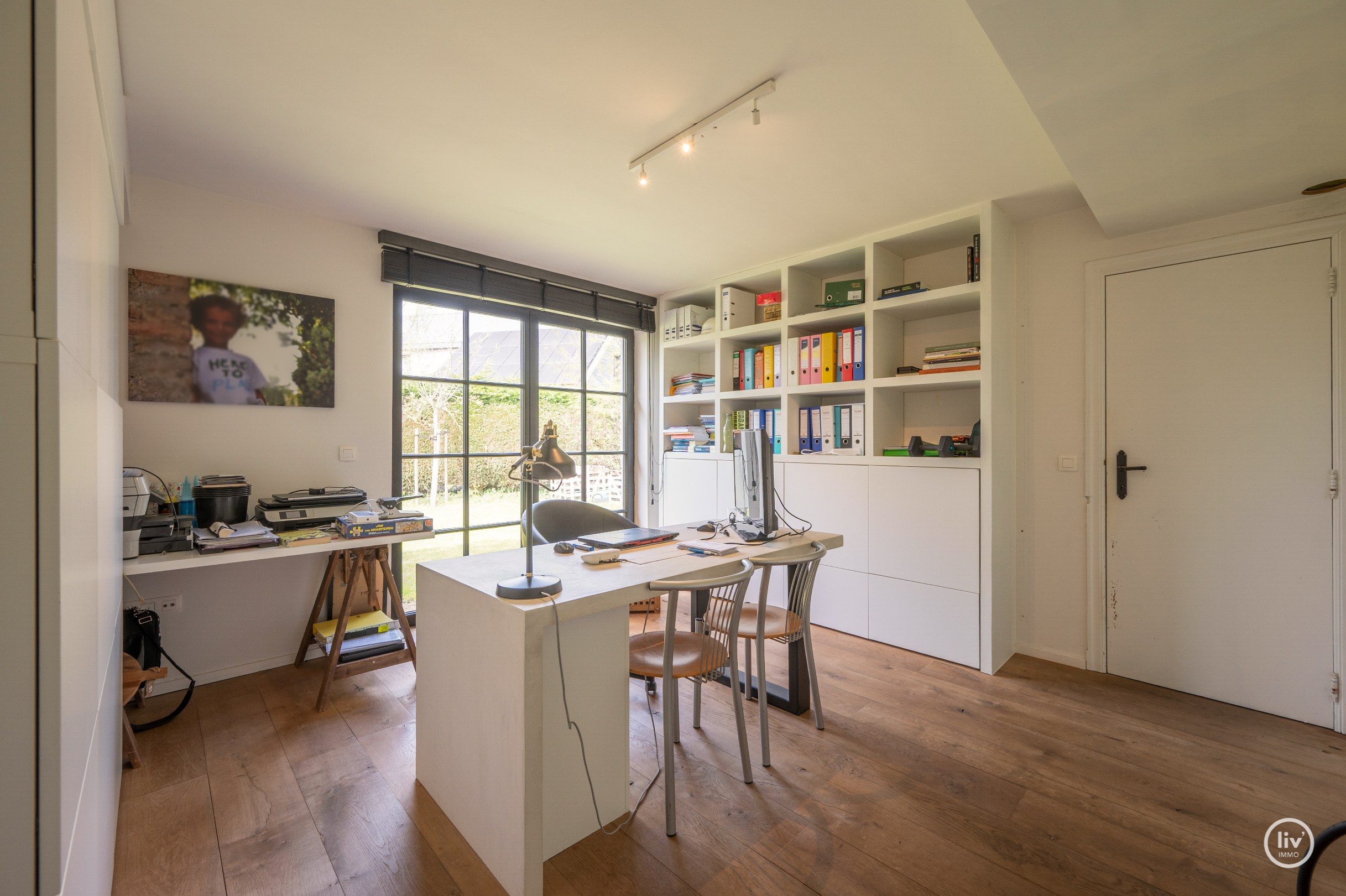 Prachtige vrijstaande villa rustig gelegen te Monikkendreef op een mooi perceel van 1000m2. 