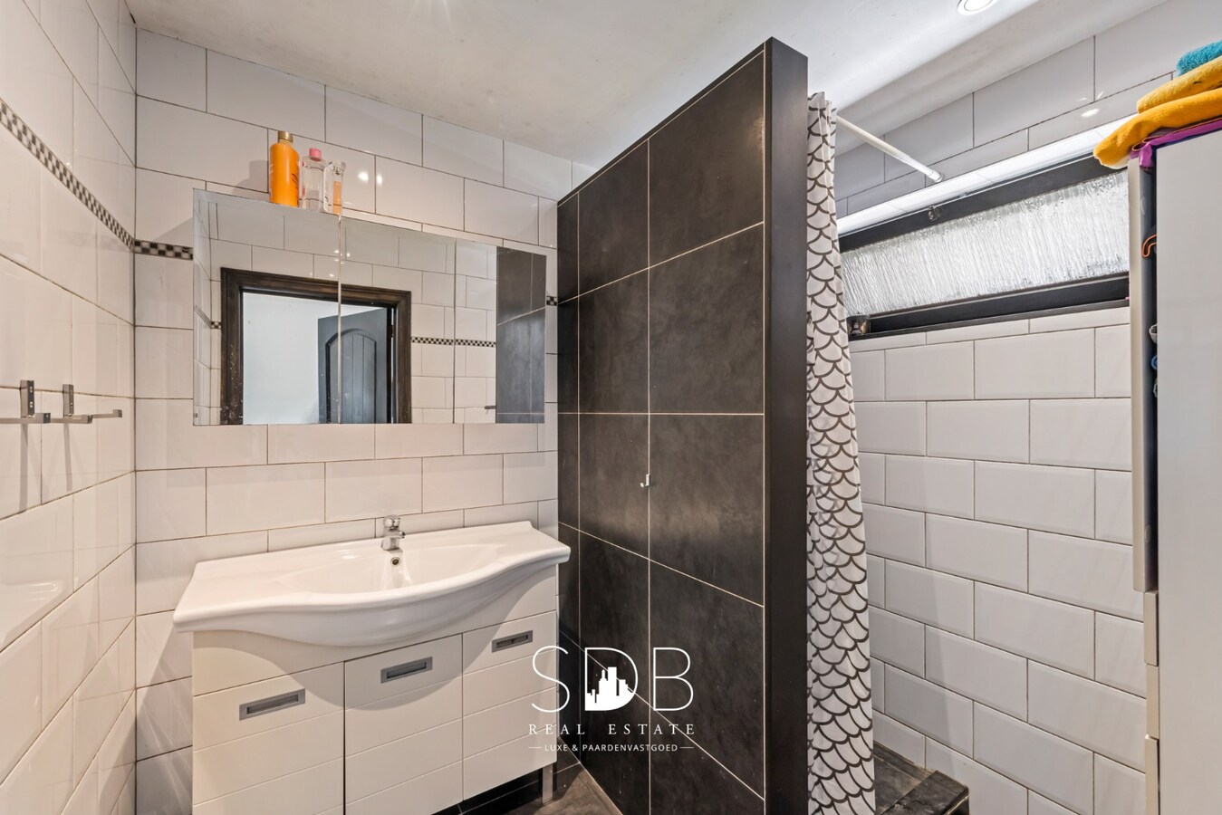 Prachtige landelijke woning met hippische accommodatie op 2,5hectare 