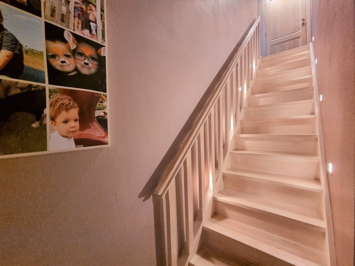 Mooie gezinswoning met tuin &amp; garage in rustige, kindvriendelijke woonwijk - Dudzele 