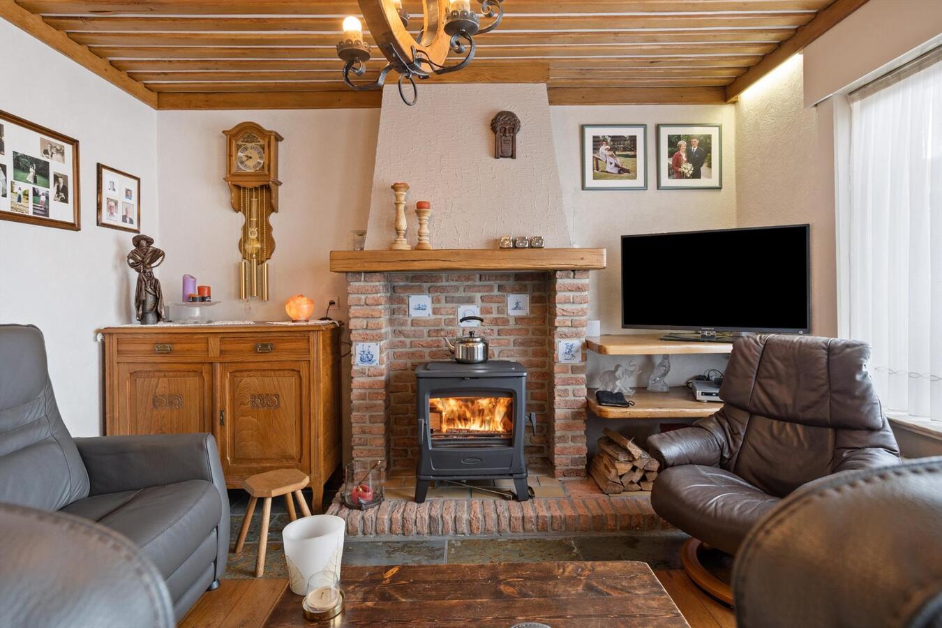 Landelijk gelegen, ruime woning op perceel van 555m² 