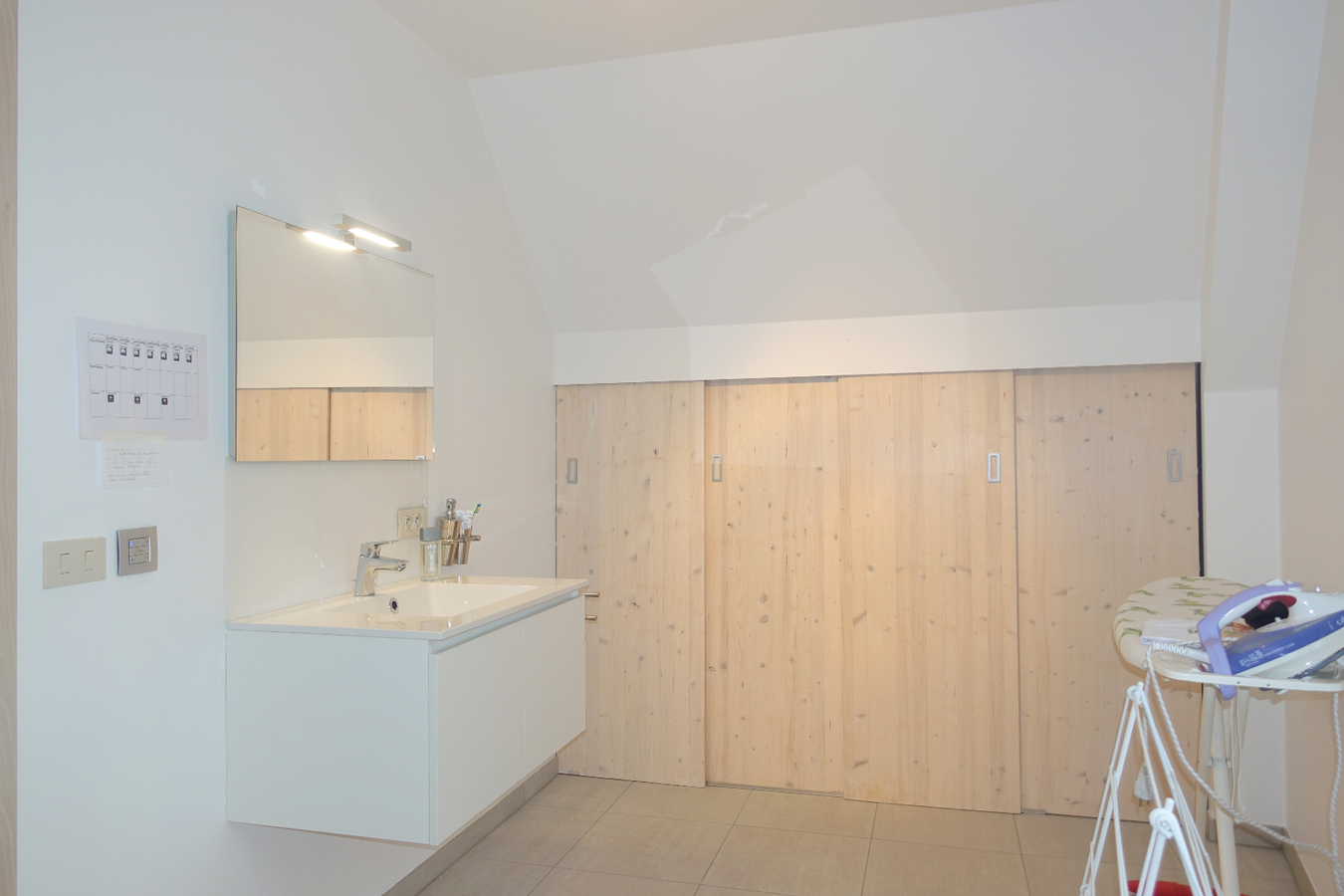 Halfopen woning met garagebox 