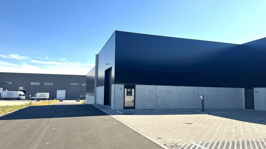 Nieuwbouw loodsen te huur in de Atomveldstraat in Haaltert
