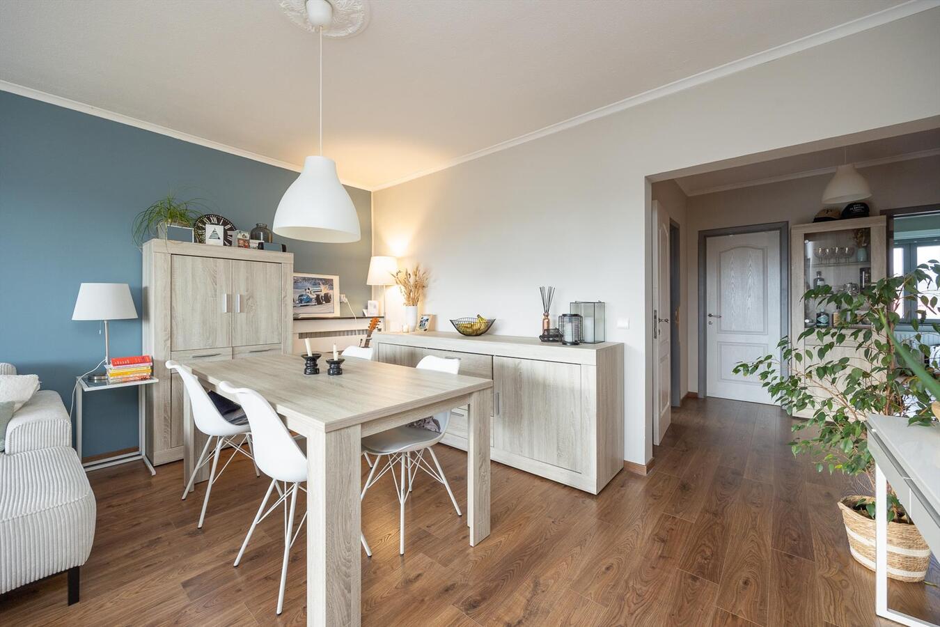 Charmant instapklaar appt. met 2 slpk en terras te Boechout! 