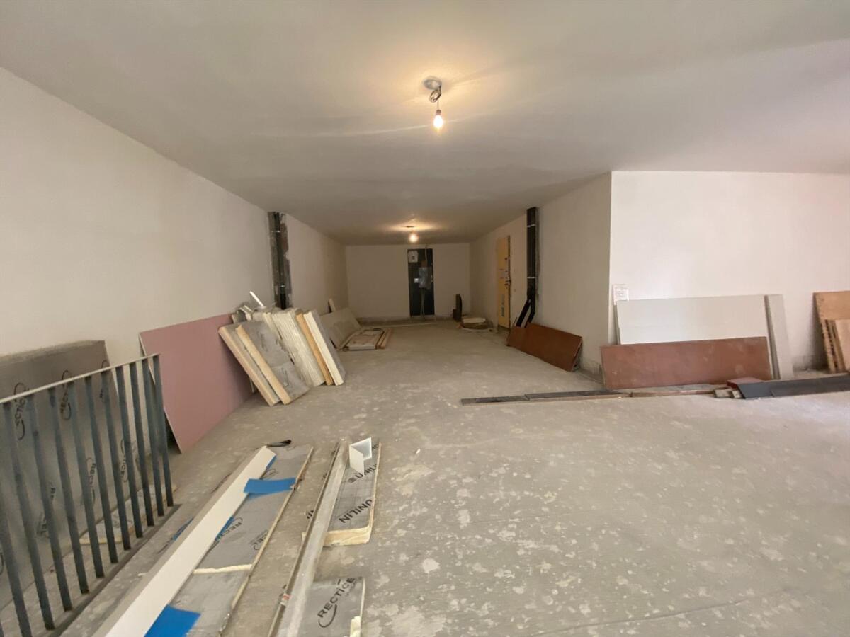 Centraal gelegen handelsruimte van 119m² 