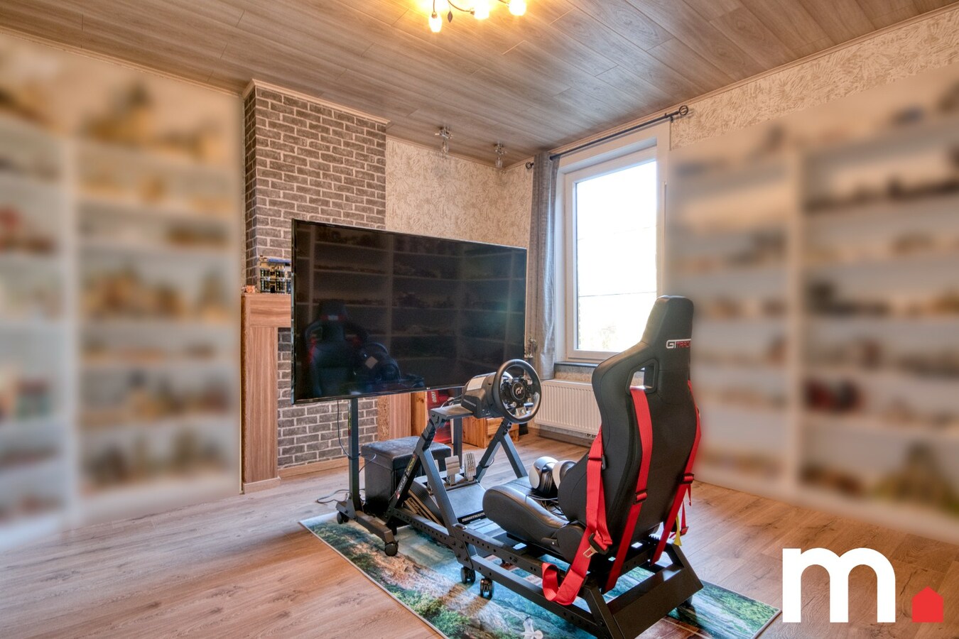 Instapklare woning te Kuurne op 405 m² met 4 Slaapkamers en inpandige dubbele garage! 