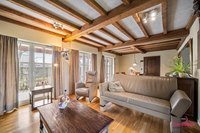 Charmante bungalow, gelegen op een ruim perceel van 626 m² 