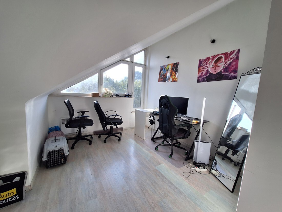 Gunstig gelegen duplex appartement te Genk 