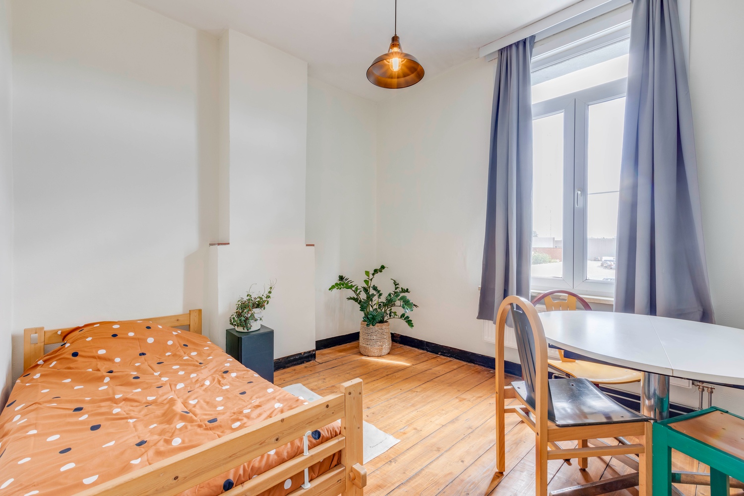 Hippe, instapklare woning met tuin te Ledeberg 