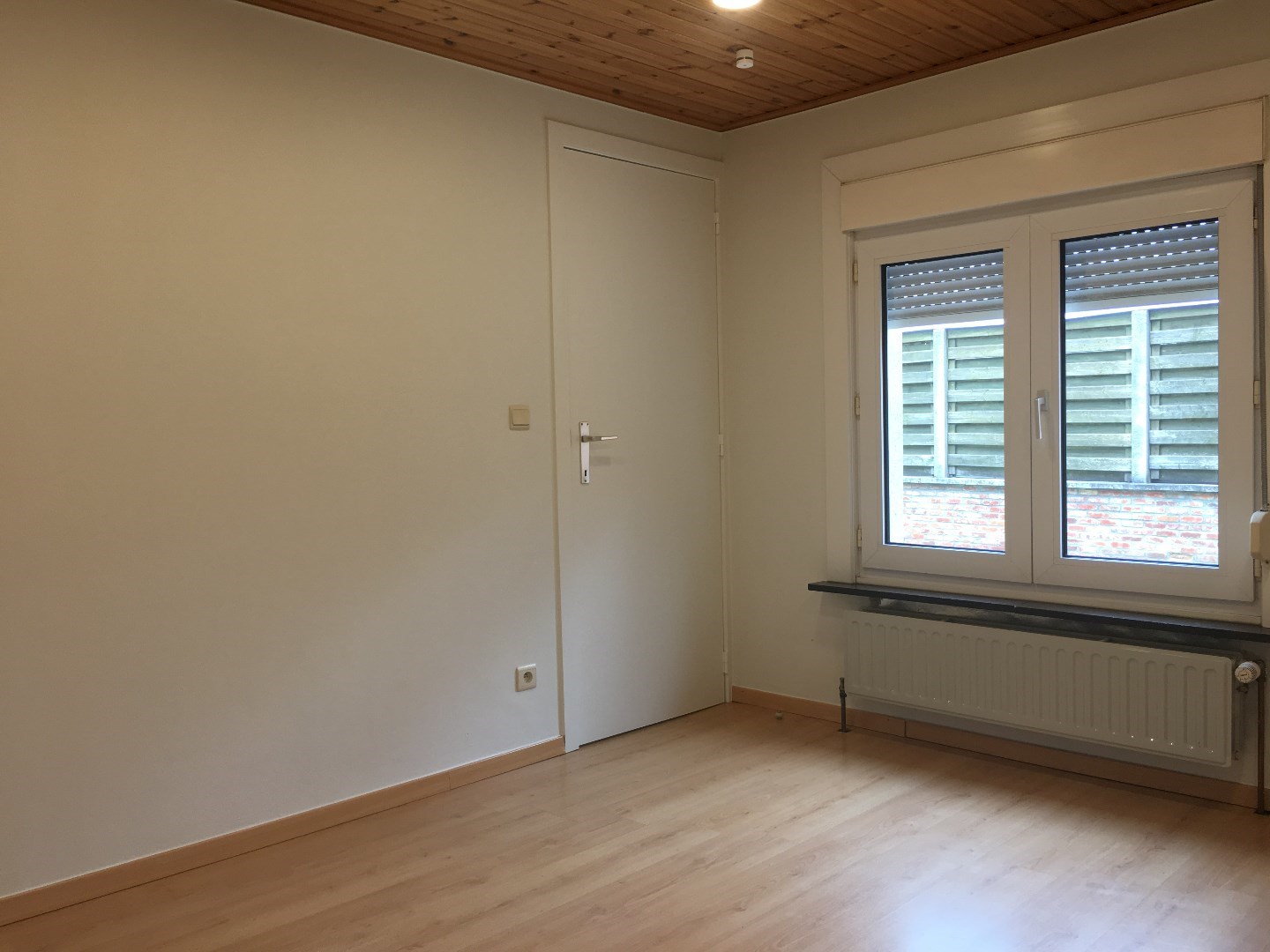 Gerenoveerde, zeer ruime woning met garage en tuin op 222 m² 