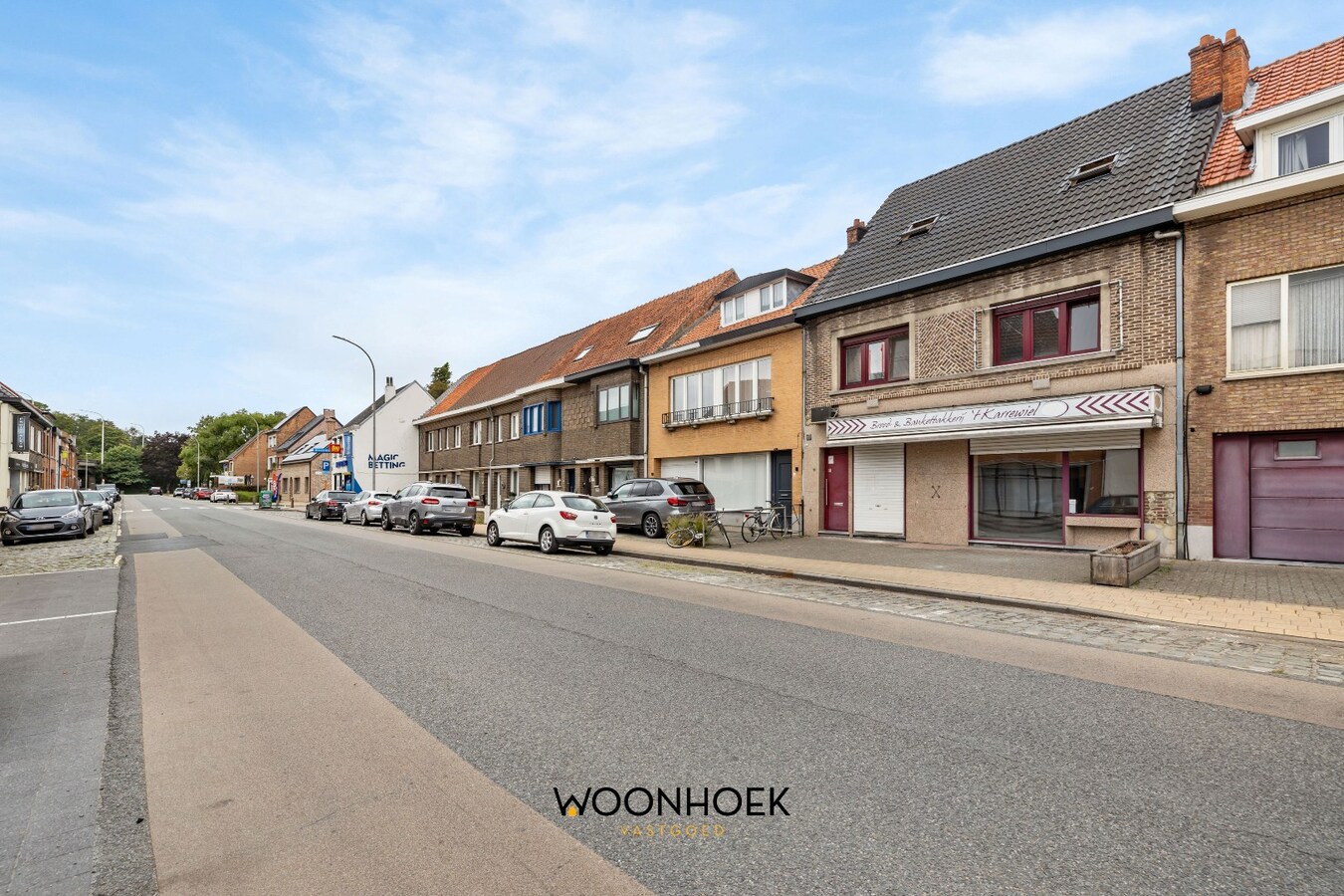 Ruime, te renoveren woning met diverse mogelijkheden 