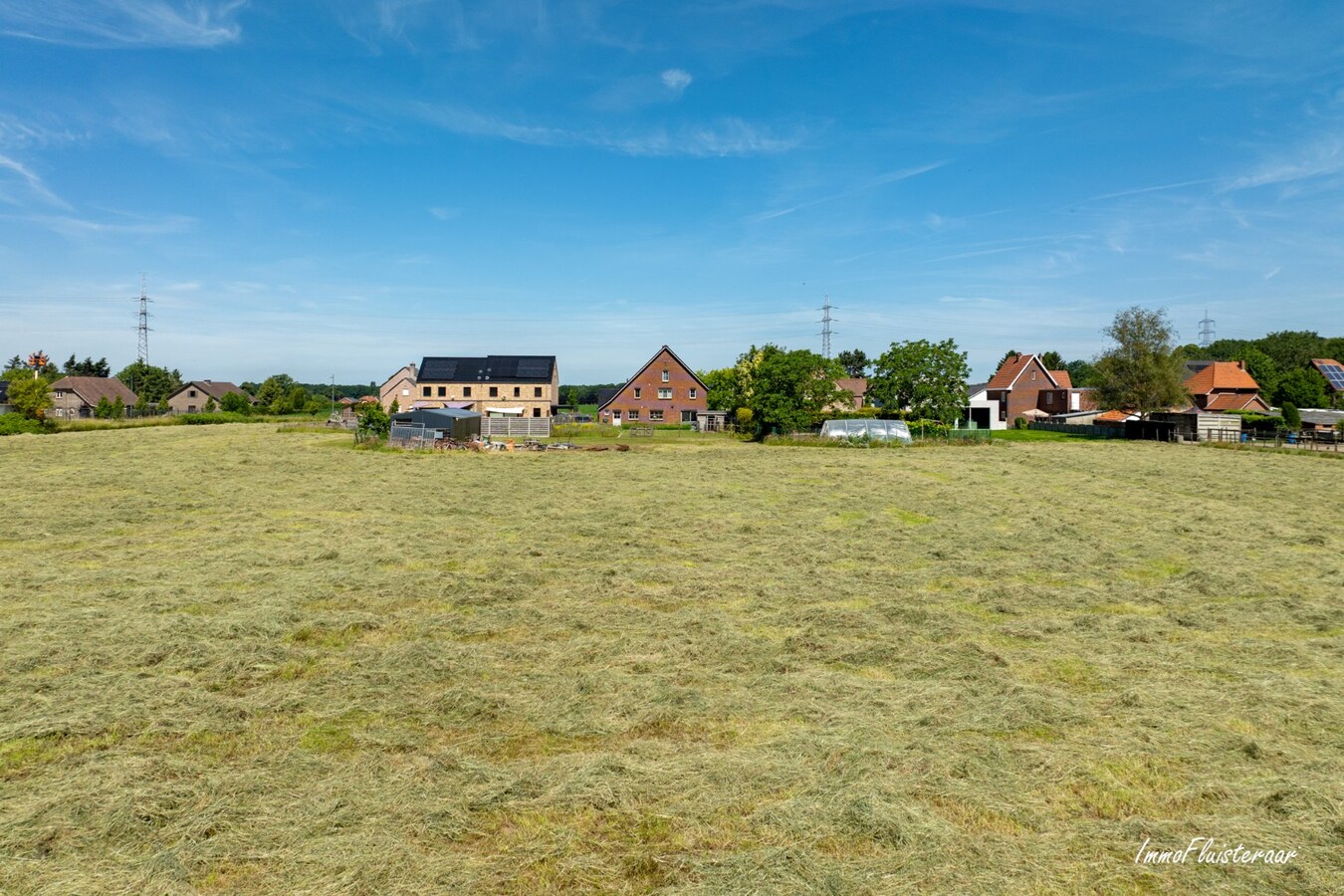 Gerenoveerde woning met weiland op ca. 1,2 ha te Bree 