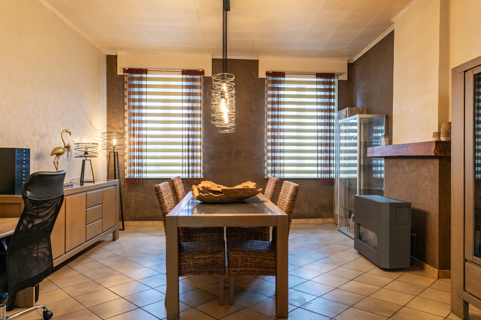 Te renoveren woning met loods nabij centrum Halle 