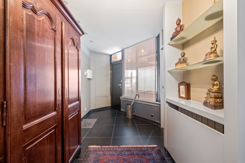 Veelzijdige woning met tuin en uitweg in Eernegem 